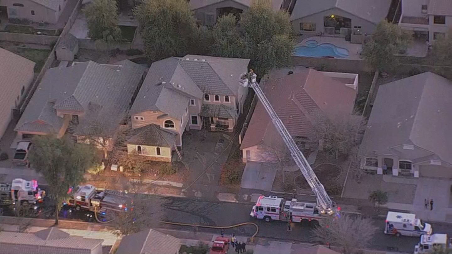 Two People Found Dead After House Fire In Queen Creek 3tv Cbs 5