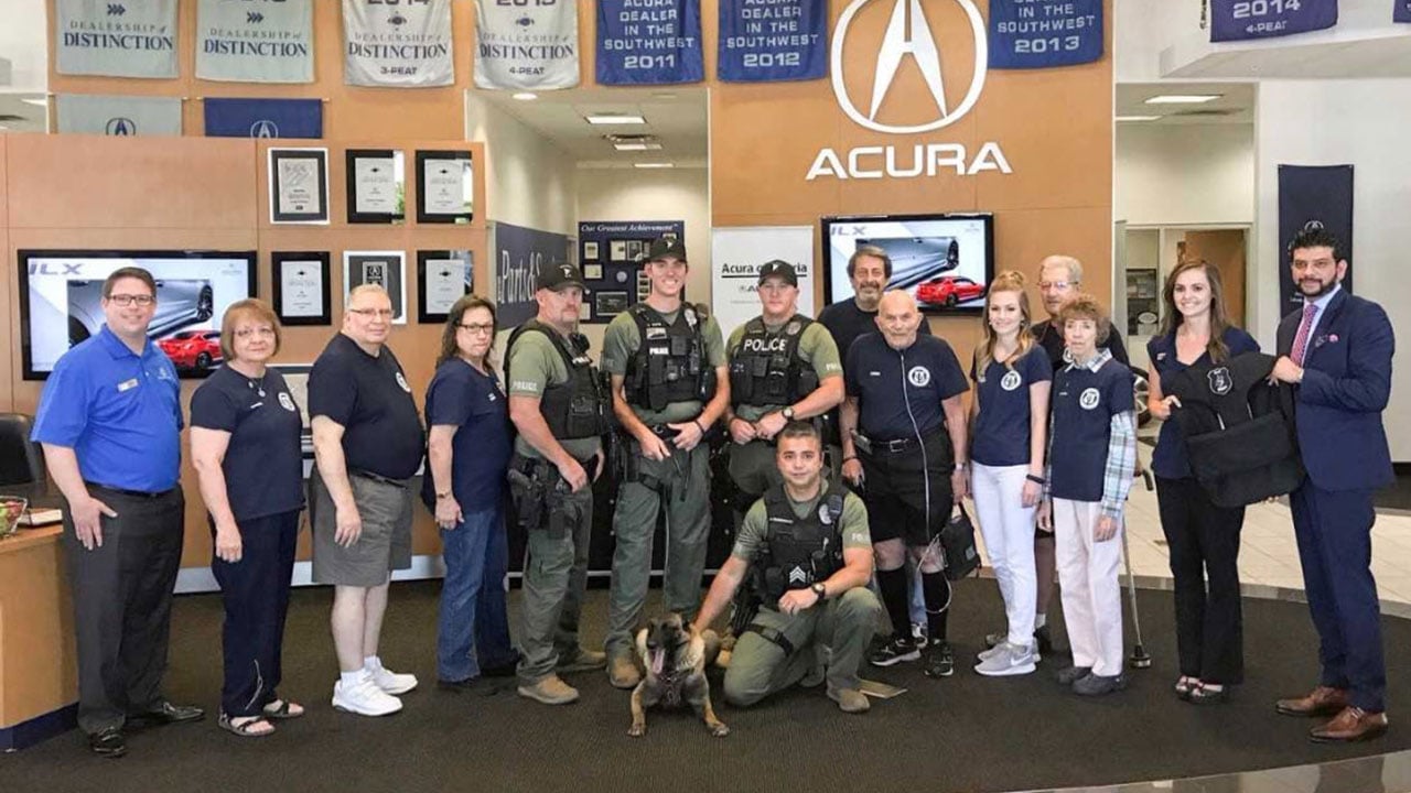 Peoria Police K9 Receives Donation Of Bulletproof Vest - KCTV5 News