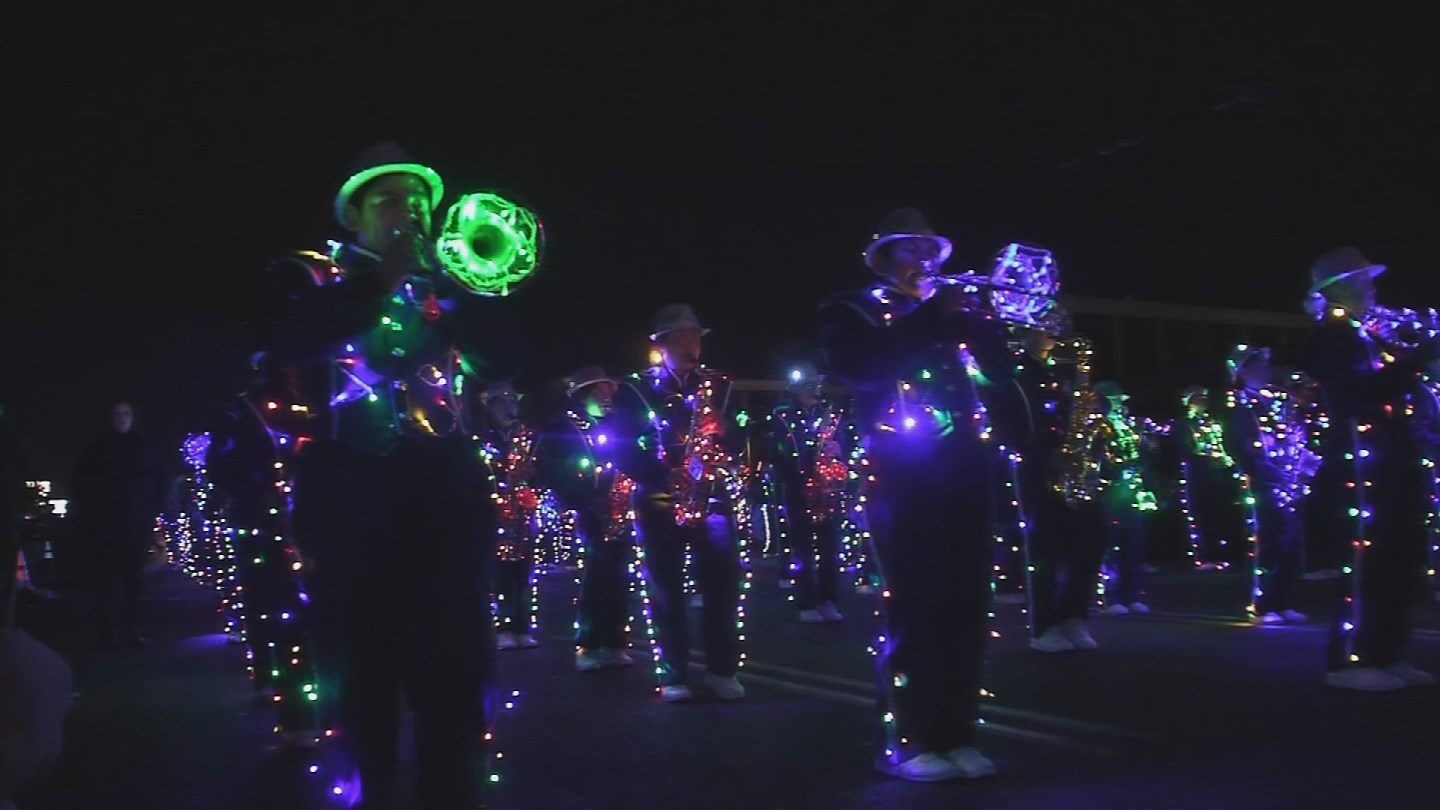 APS Electric Light Parade takes over Phoenix Dec. 2 Arizona's Family