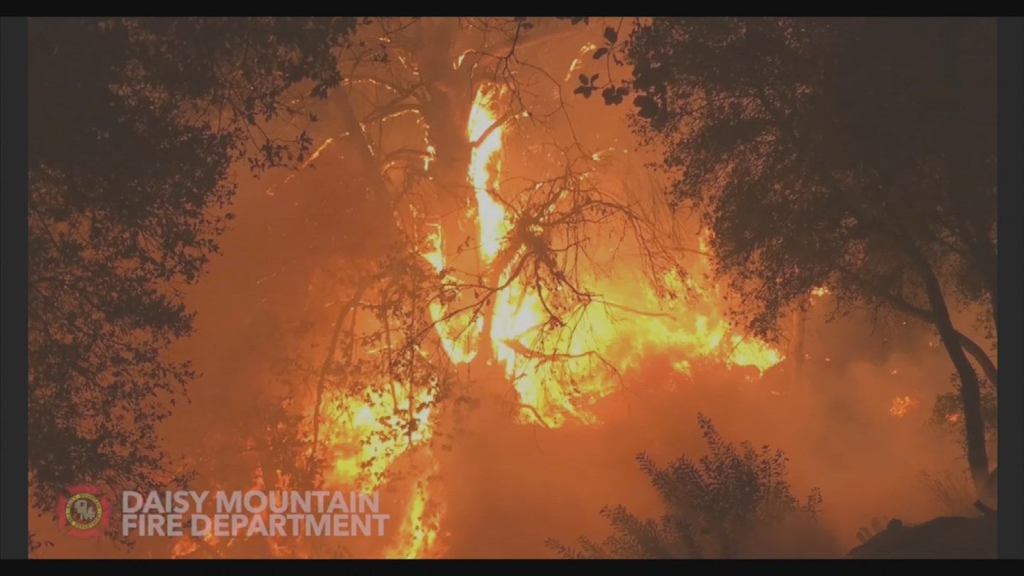 AZ firefighter shares incredible video from massive CA wildfire