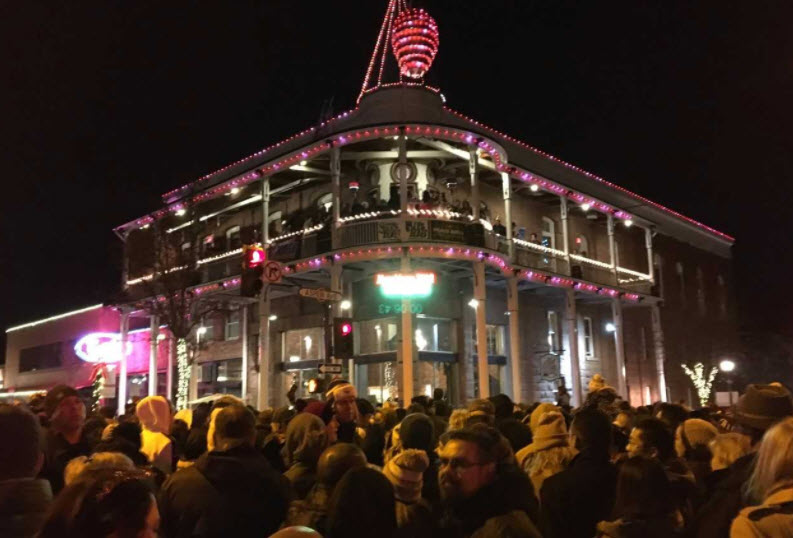 New Year's Eve in Flagstaff The 'Great Pinecone Drop' Arizona's Family