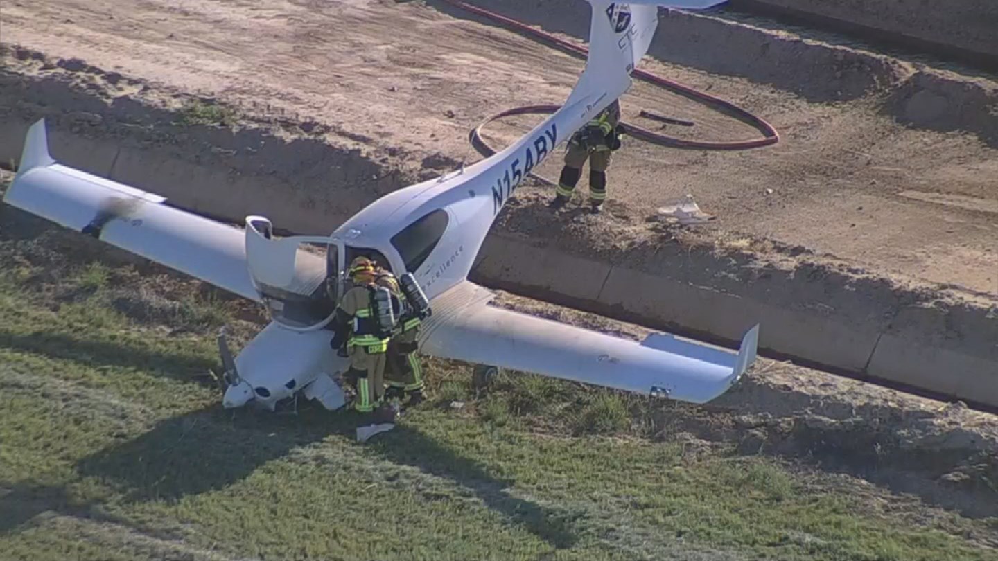 Small plane crash lands in Goodyear field - Arizona's Family