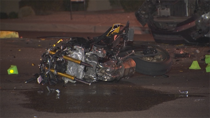 Male motorcyclist dead after Phoenix crash, police say - Arizona's Family