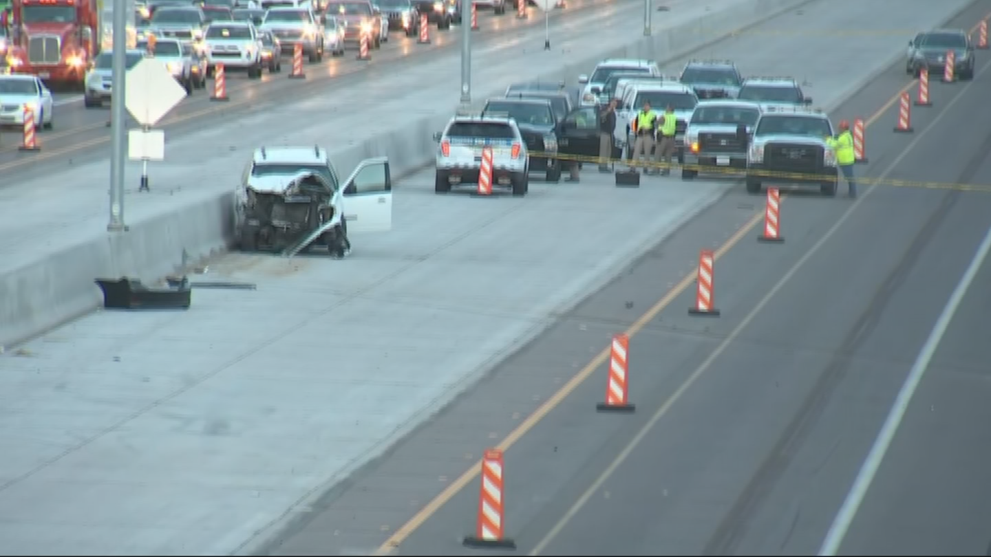 Fatal crash closes section of I-10 in west Phoenix - Arizona's Family